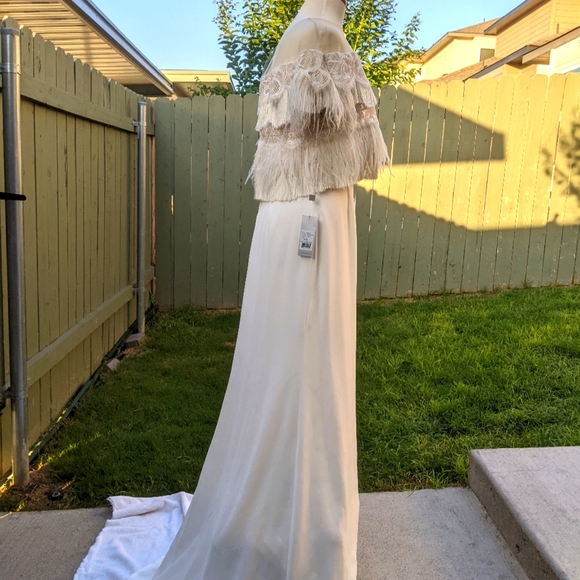 NWT Tadashi Shoji Wedding Gown (Ivory, street size 6, wedding size 8) - Picture 2 of 11